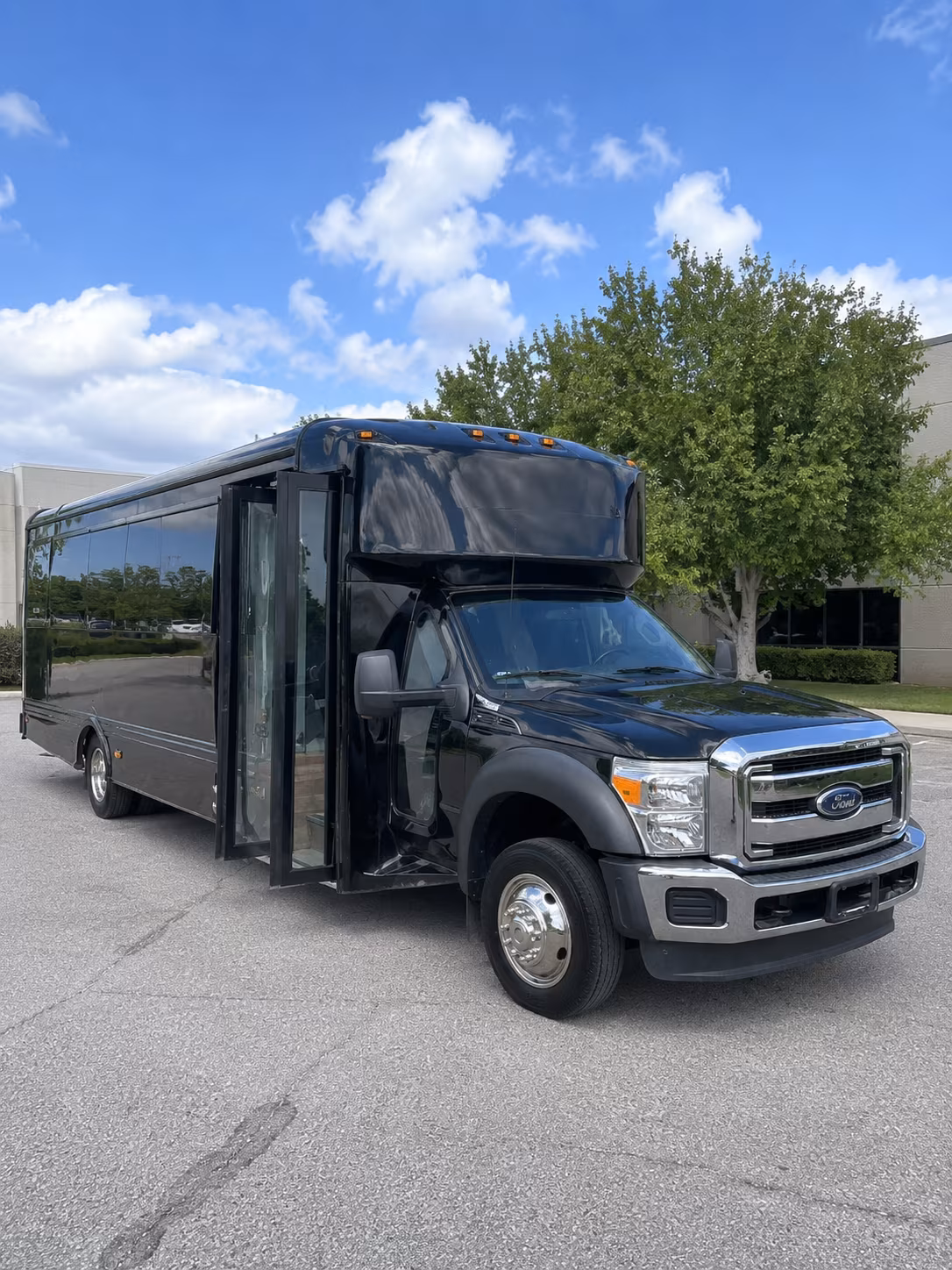 20 Passenger Party Bus